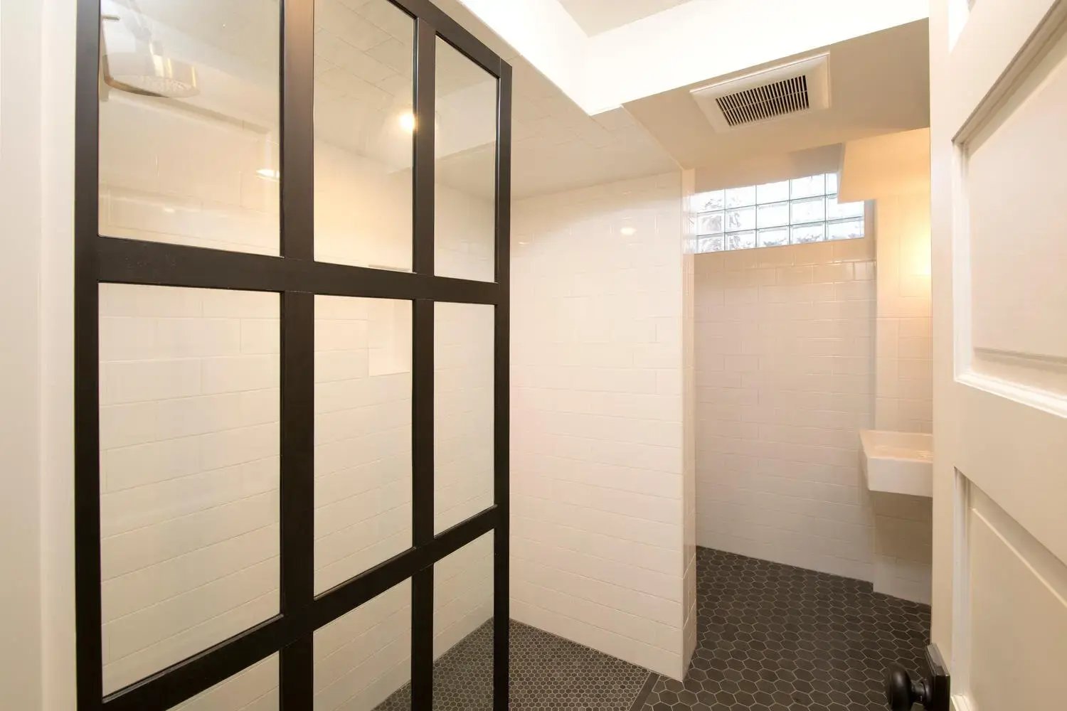 Homecare-Bathroom-Gallery-Image-1
