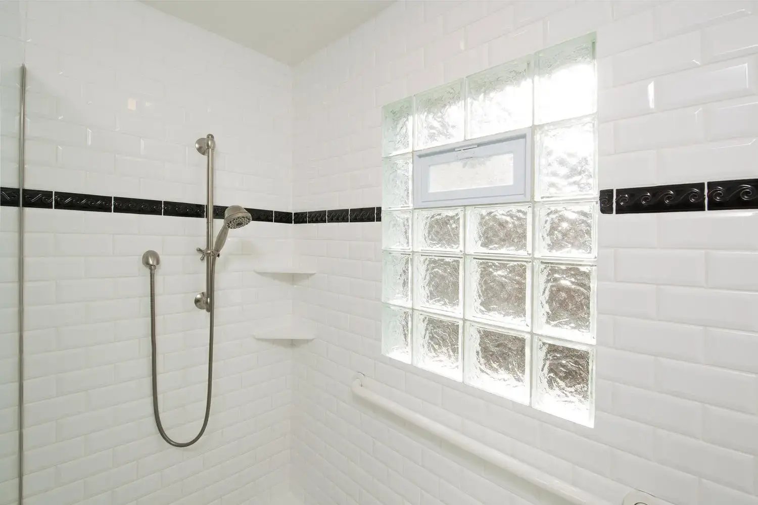 Homecare-Bathroom-Gallery-Image-8