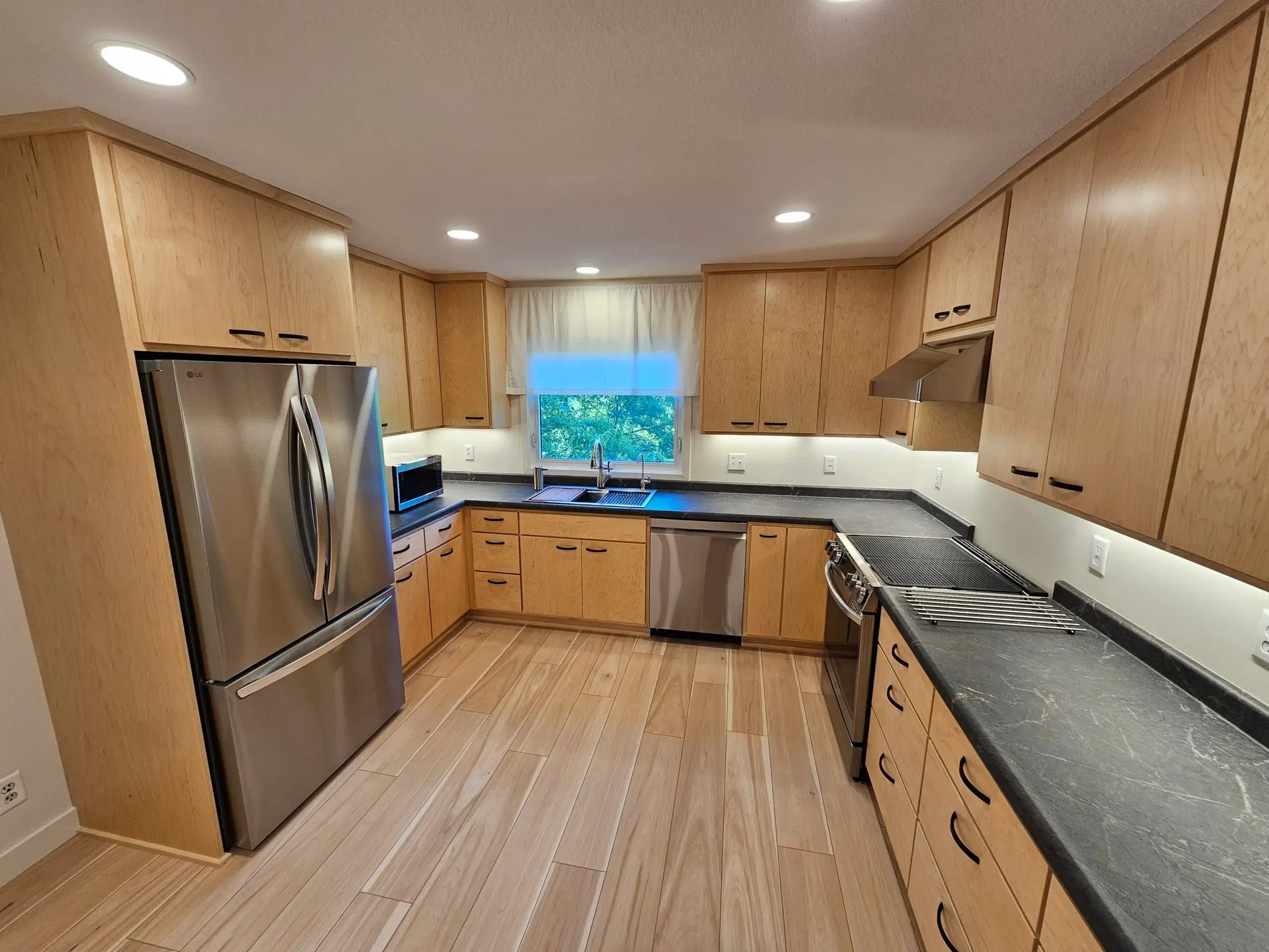 Homecare Remodeling Kitchen Gallery 13