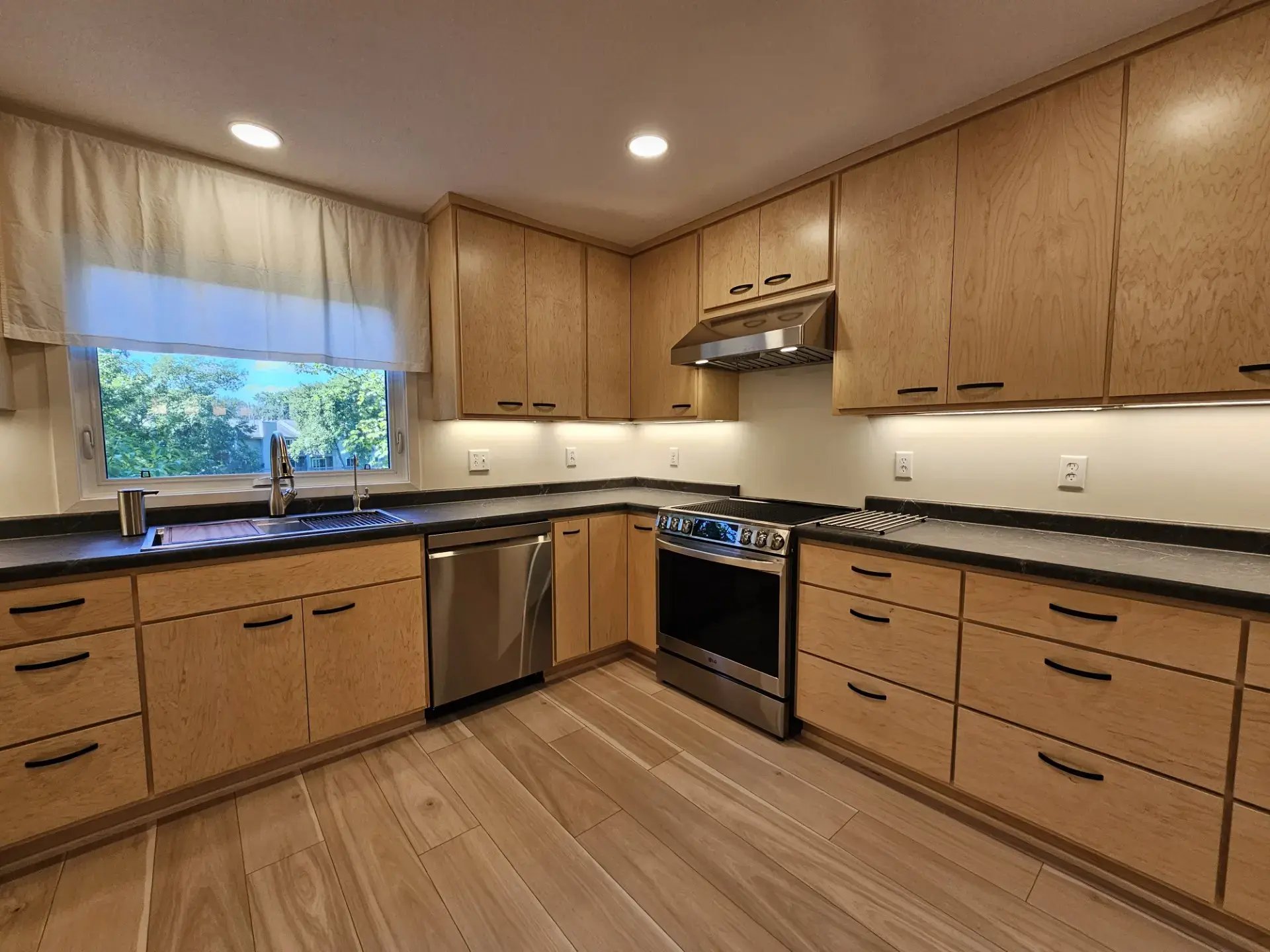 Homecare Remodeling Kitchen Gallery 12